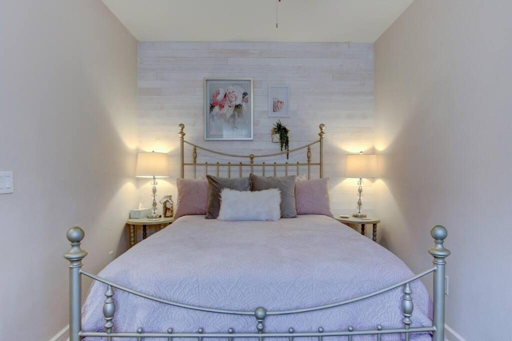 Spring Bungalow - A Cozy Getaway In Downtown Hot Springs! Esterno foto
