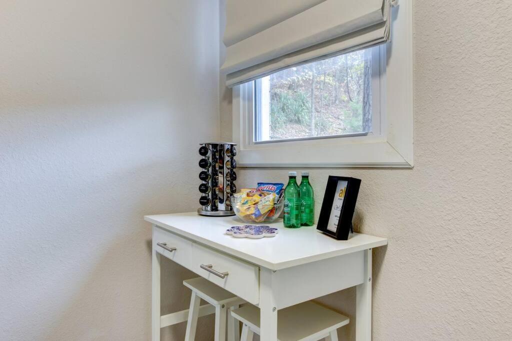 Spring Bungalow - A Cozy Getaway In Downtown Hot Springs! Esterno foto